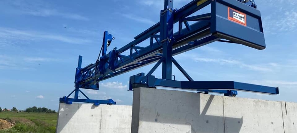 Kornet sleufsilo afdekmachine