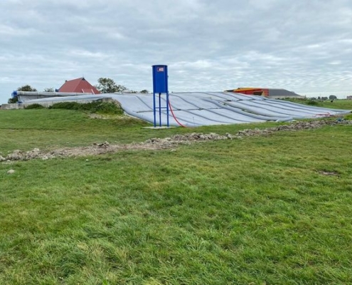Afdekkleed met waterreservoir Afdekkleed met waterreservoir