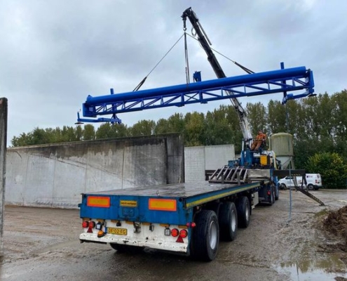 afdekmachine afgeleverd bij geitenhouder Vecunda in Rijkevoort
